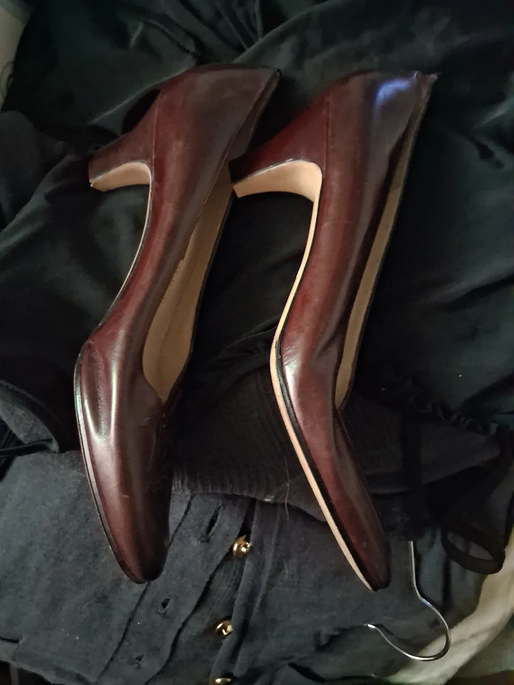 Salvatore Ferragamo Burgundy Pointed Toe Leather Pumps with Decorative Stitching